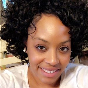 Meet your Posher, Devna